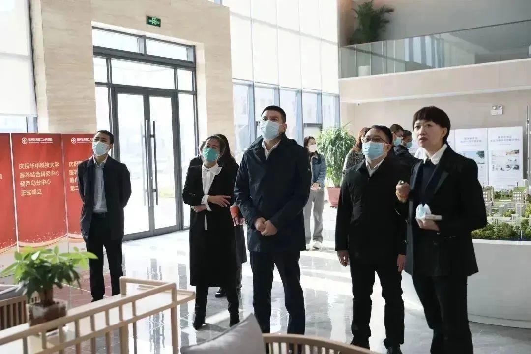 龍港區人大、區政府領導一行視察調研龍港國際醫療健康產業園(圖9)