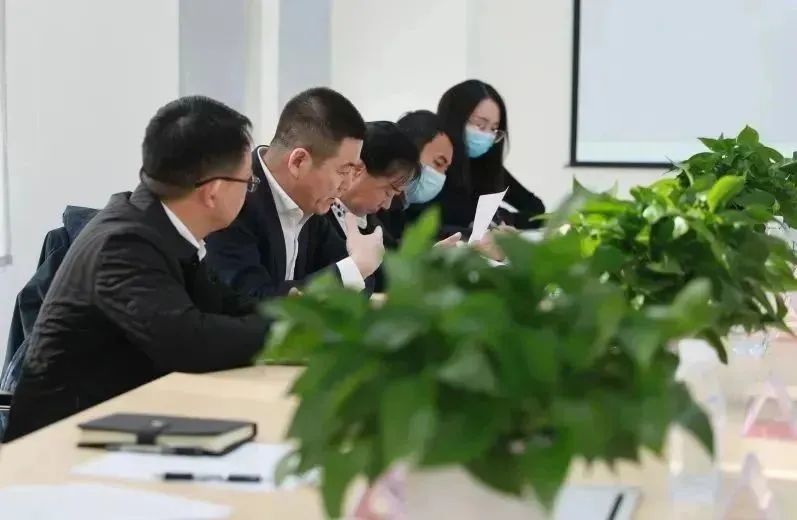 龍港區人大、區政府領導一行視察調研龍港國際醫療健康產業園(圖13)